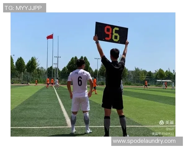 致足球明星的寄语与祝福希望你们在绿茵场上继续闪耀光芒